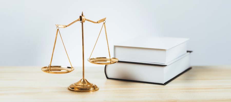 企業や組織の文書管理に関する基本法令を解説します