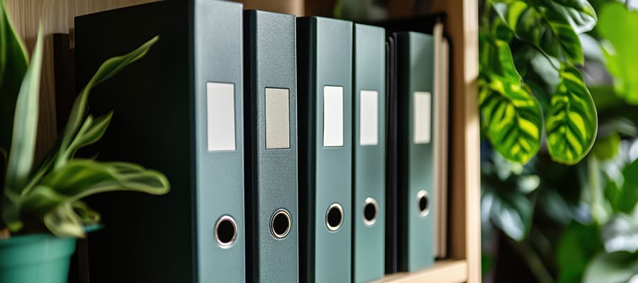 バインダー方式とは?メリット・デメリットと効果的なファイリング方法を解説